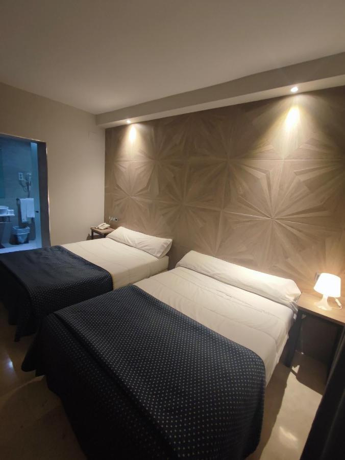 Hotel Ciudad De Navalcarnero Buitenkant foto