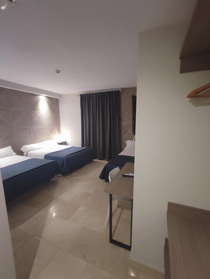 Hotel Ciudad De Navalcarnero Buitenkant foto