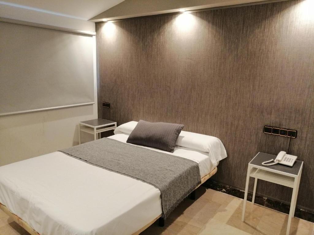 Hotel Ciudad De Navalcarnero Buitenkant foto